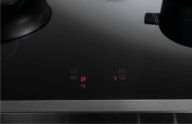 Integrated controls on the induction hob
